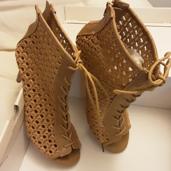 Cato weave open toe ankle bootie - Picture 1 of 7